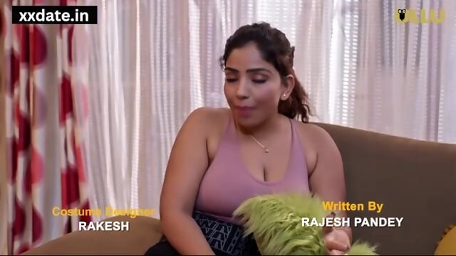 CHACHA NE KIYA LADKI KE SATH PAKAD KE SEX