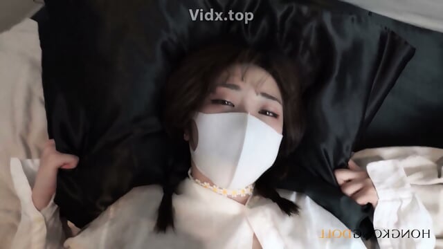 Chinese Game Girl Gets Fucked While Playing Nintendo